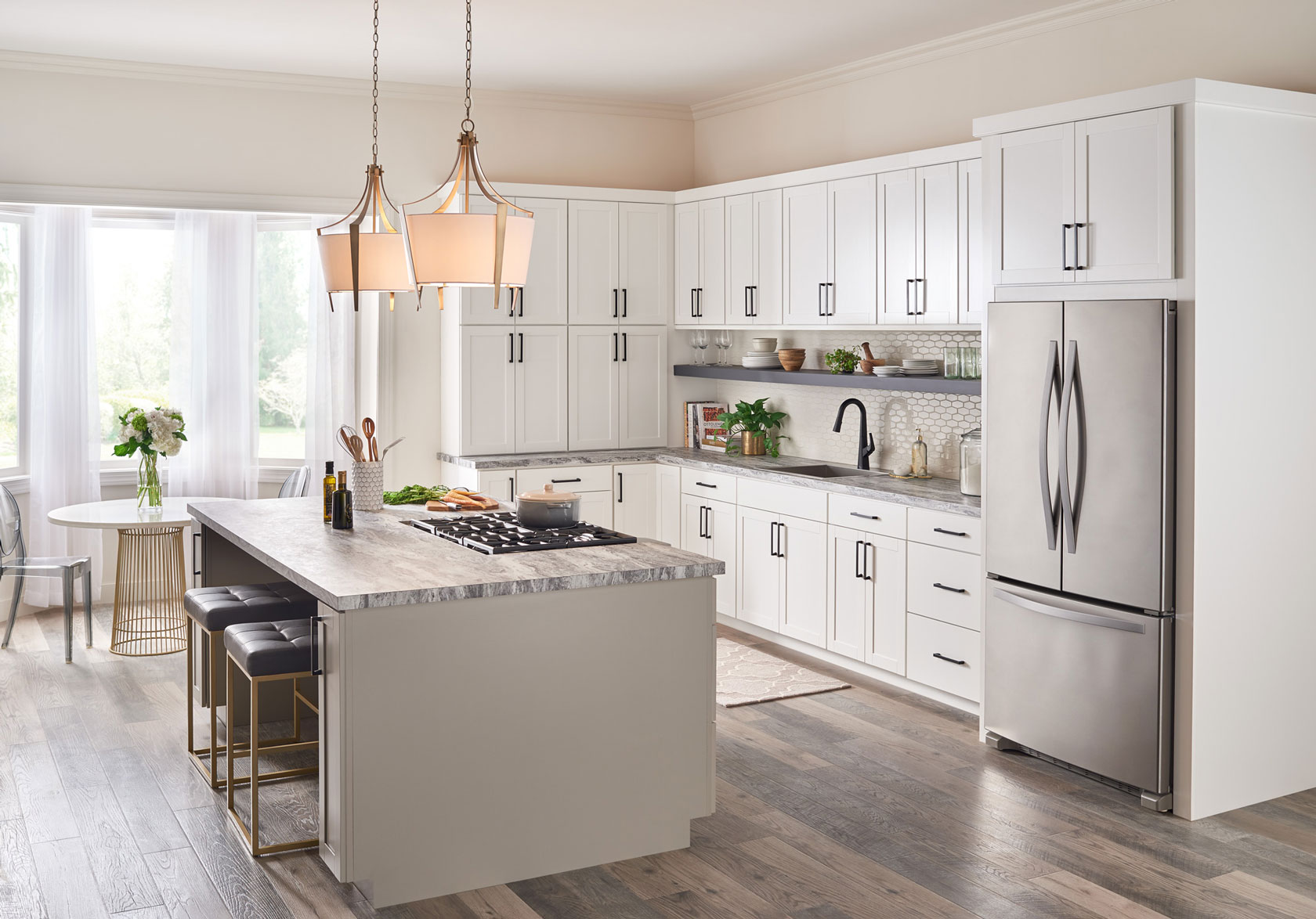 Arctic & Lunar Two-Tone Kitchen